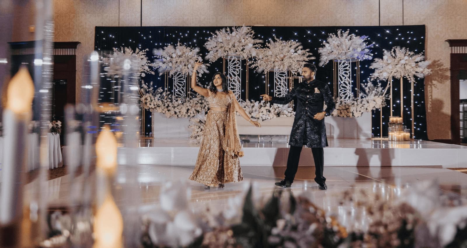 Choosing Between Fairy Lights and LED Walls for Your Wedding Vision