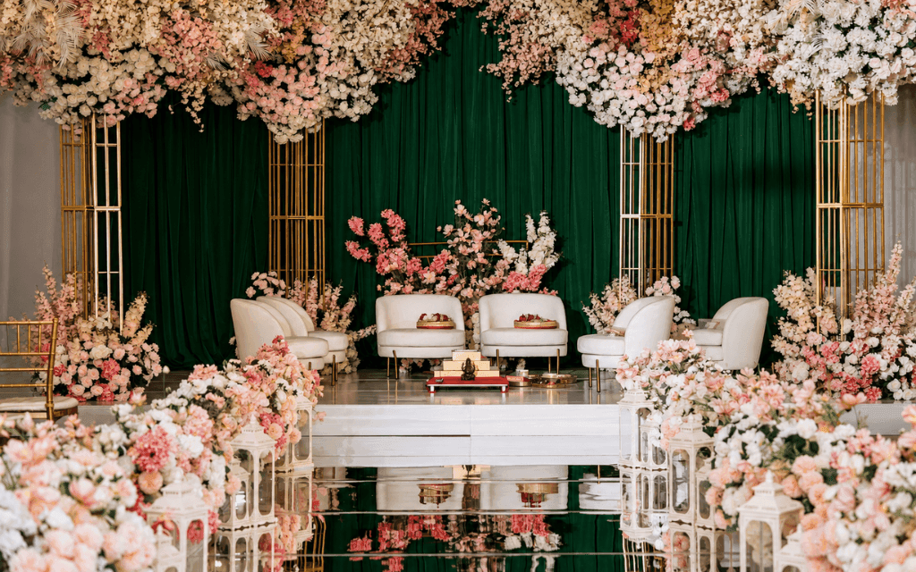 Mandap Decoration Styles: Floral Grandeur, Traditional Elegance & Modern Fusion